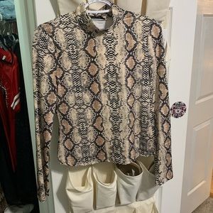 Long sleeve snake shirt